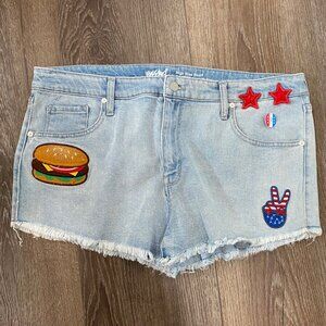 ✨  Mossaio High Rise Light Wash Denim Shorts W/ USA-Themed Patches & Frayed Hem